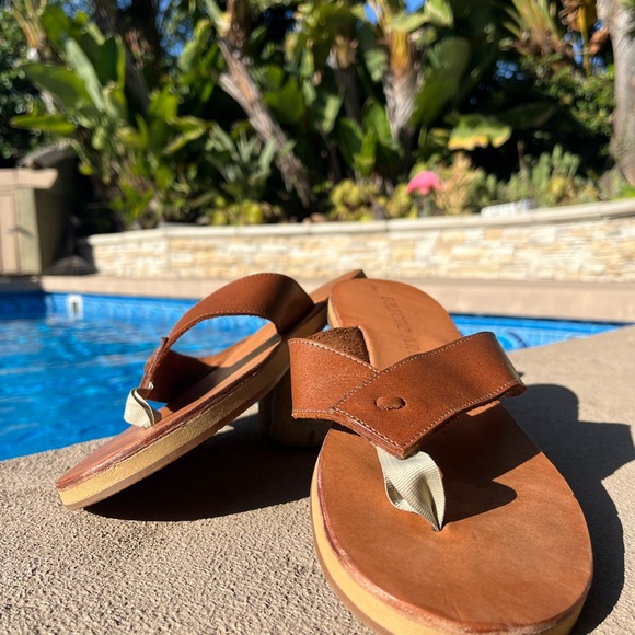 Eclectic Array Leather Rivet Sandals Size 10.5/11 - Picture 4 of 12